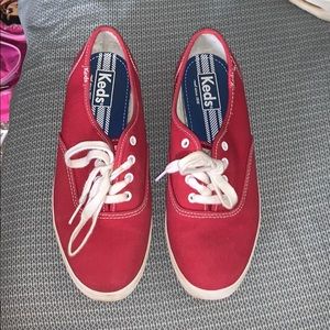 Red keds
